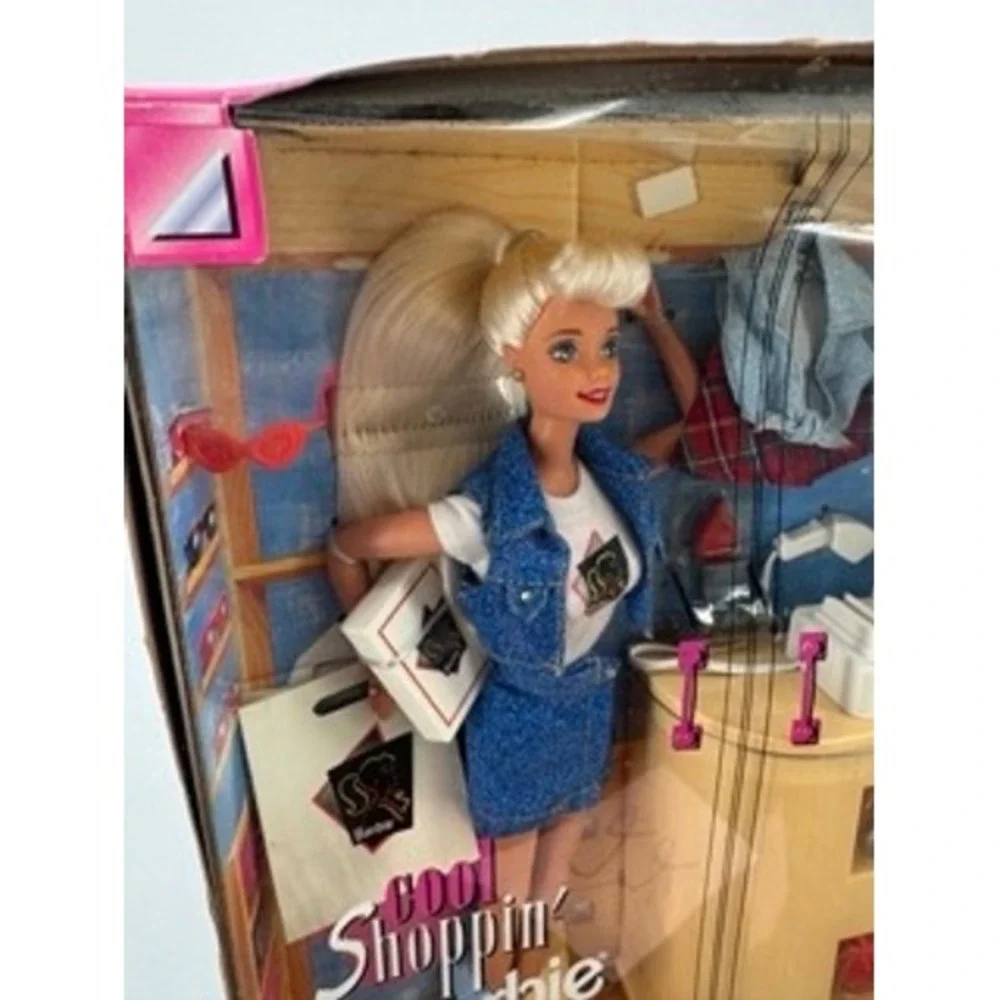 Vintage NEW Mattel 1997 Cool Shoppin Barbie Doll Playset Working Cash Register